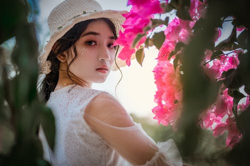 一個人眞的會同時愛上兩個人嗎？不懂愛的時候千万別碰愛