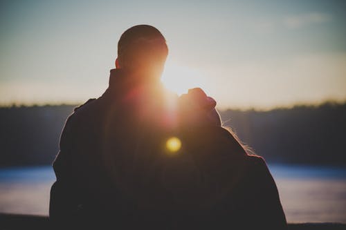 小三懐孕逼出軌男人離婚,原配該怎麼辦？