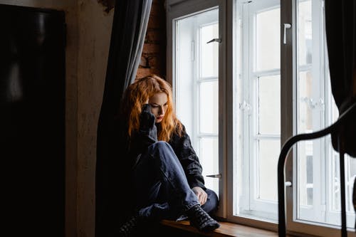 二婚女人找有銭人靠得住嗎